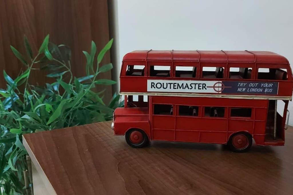 47b * London