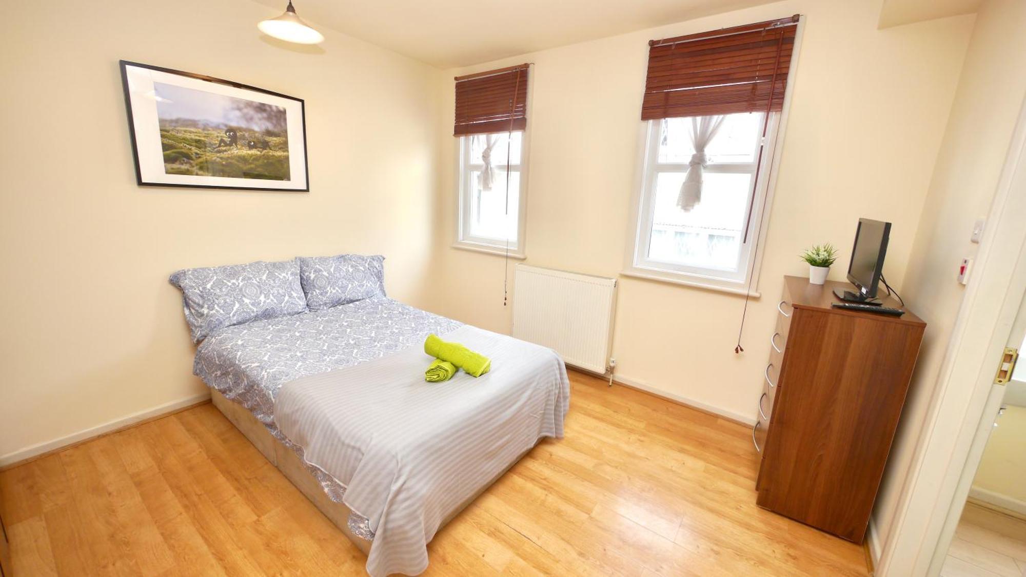 47b London